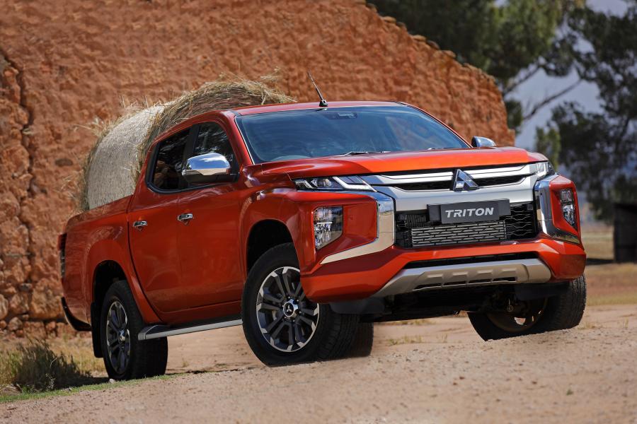  Mitsubishi Triton Double Cab 2018 года  (TH) (фото 25 из 28)